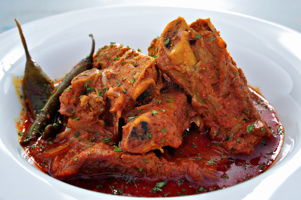 Aad Maas (Pork Bone Curry)