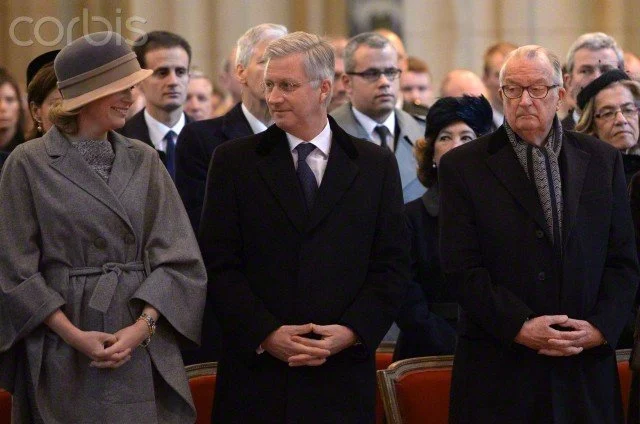 Queen Mathilde of Belgium, King Philippe of Belgium, King Albert II of Belgium, Queen Paola of Belgium, Princess Claire of Belgium and Princess Marie Esmeralda of Belgium