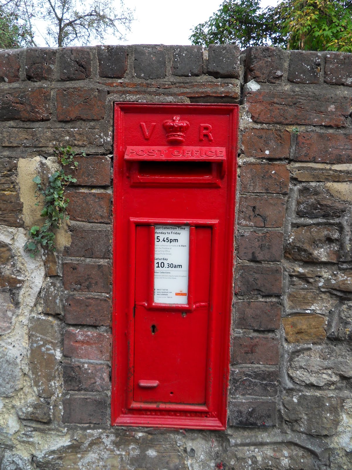 67-not-out-the-bad-omen-of-the-crown-falling-off-the-coffin