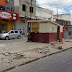 Comerciantes da Lourival Batista iniciam remoção voluntária das barracas