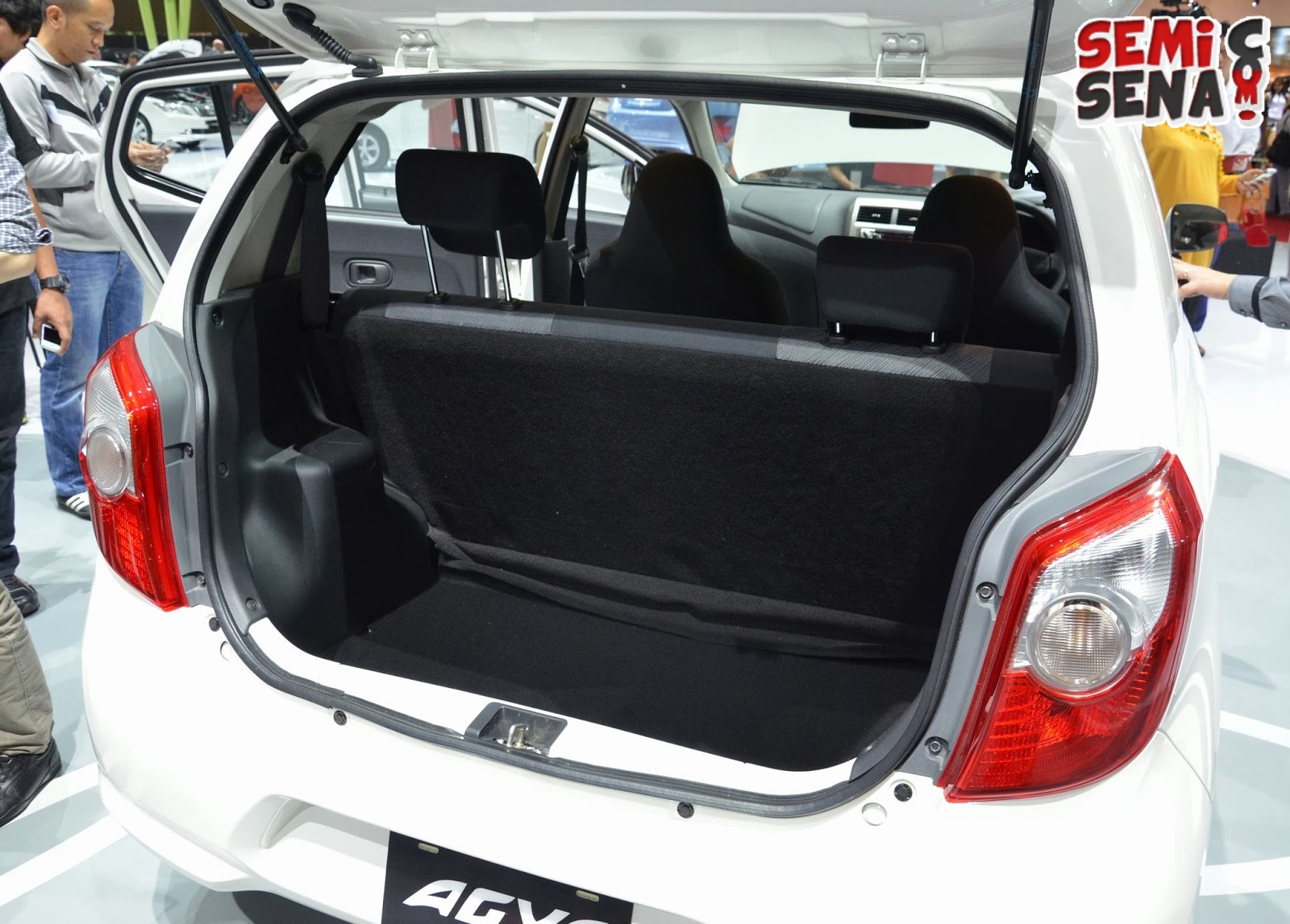 Mengupas Kemewahan Tersembunyi: Interior All New Toyota Agya 2016