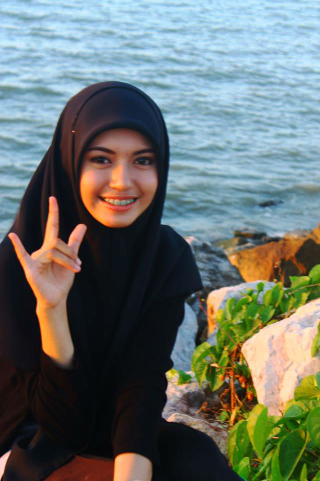 Foto Cewek Muslimah Thailand Yang Cantik dan Masih Remaja (Part 2