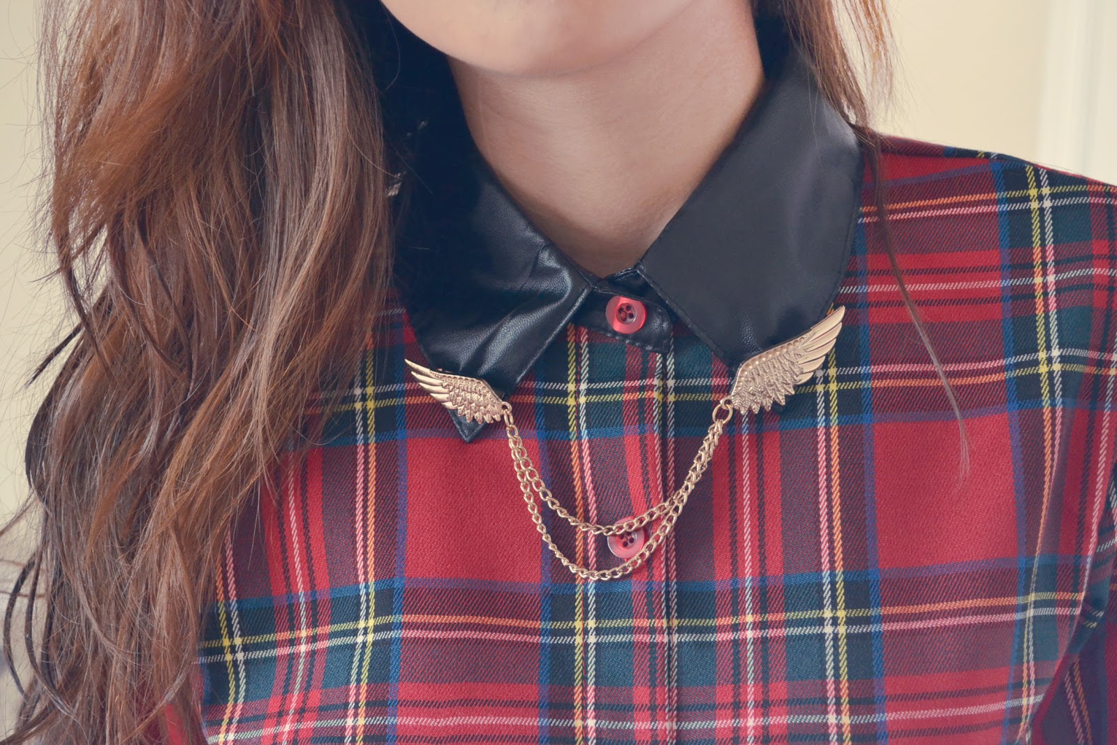 How To Wear Red Tartan Shirt and Angel Wings Collar Tips Temporary