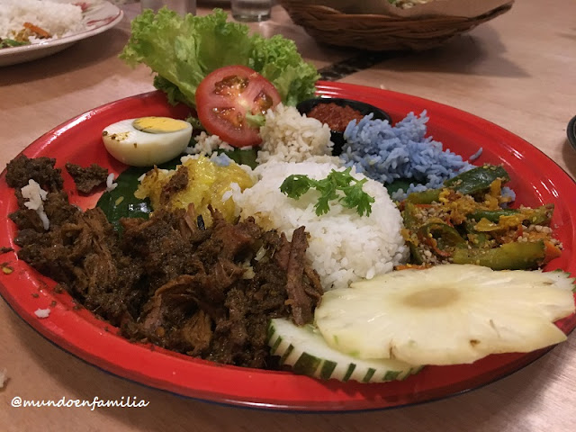 Wild Coriander Special (Nasi Dulang) with Beef Rendang