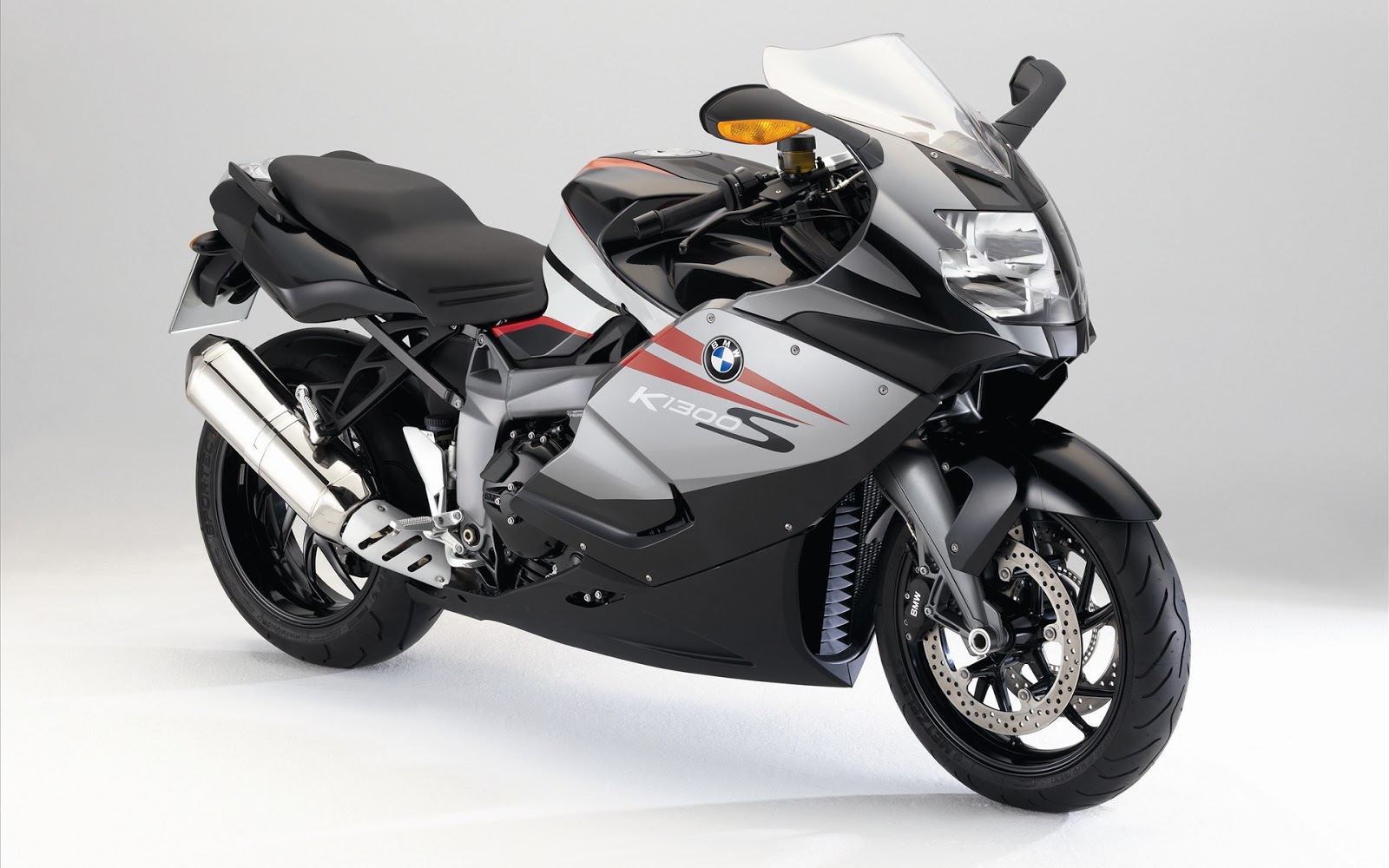 10 Fastest Production Motorcycles in the World