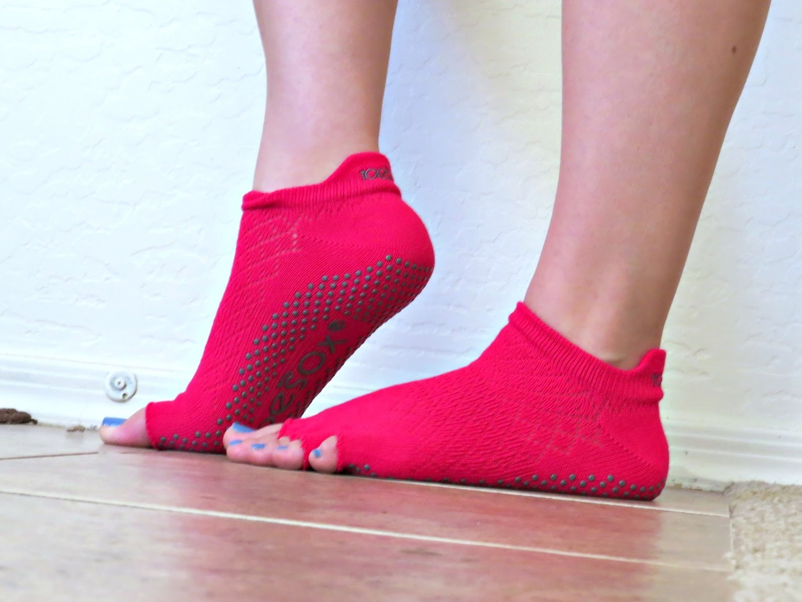 How to use Happy Socks Coupons relbornbingzarword.gq is an online hub for all people who love to maintain an active lifestyle. It is where they share their passion for the sports and activities that they love with millions of individuals.