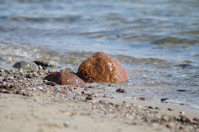 Stein am Strand von Strande