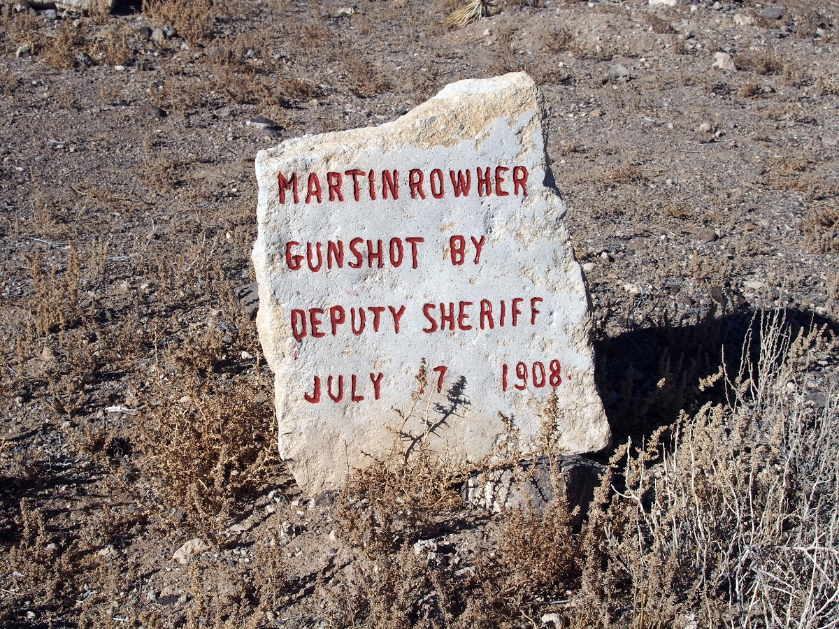 OTIS (Odd Things I've Seen) Bones in Them Thar Hills Goldfield Cemetery