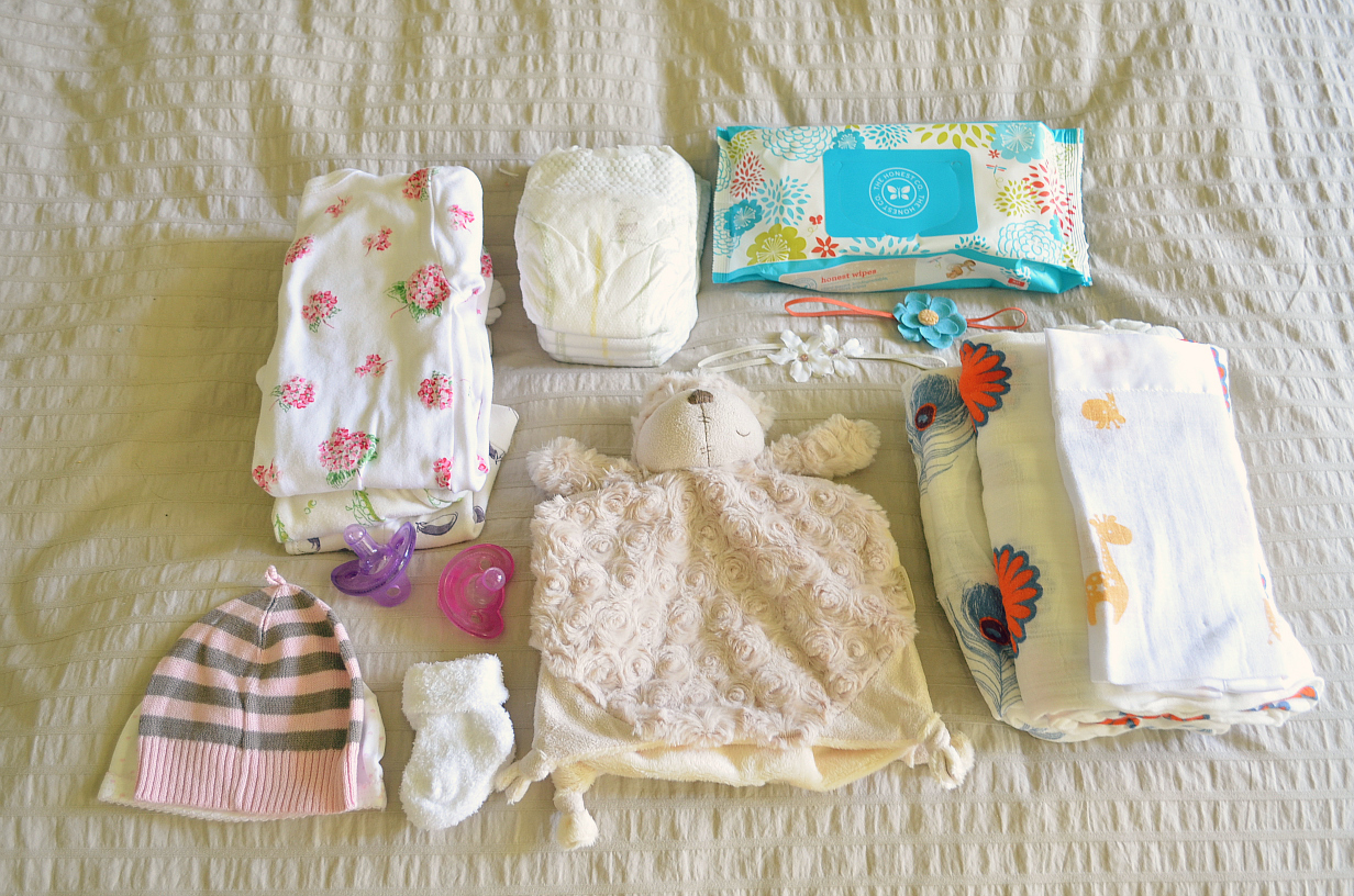 mySEAponies: what's in my bag {hospital bag edition}