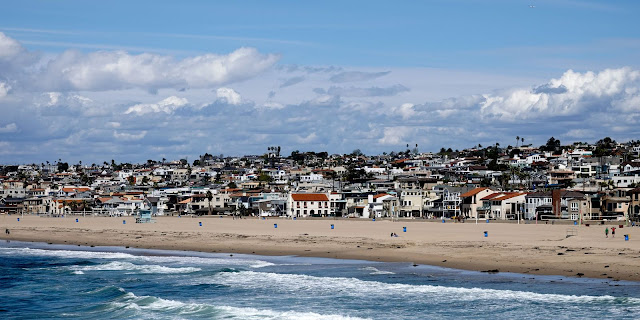 Travelhoteltours has amazing deals on Hermosa Beach Vacation Packages. Save up to $583 when you book a flight and hotel together for Hermosa Beach. Extra cash during your Hermosa Beach stay means more fun! Considering staying in Hermosa Beach? This neighborhood is in Los Angeles, a well-known city of 3,800,000 residents. If you're traveling to Hermosa Beach from the city's heart, it's 15 miles to the southwest. Alternatively, it's 5 miles south of Los Angeles International Airport.