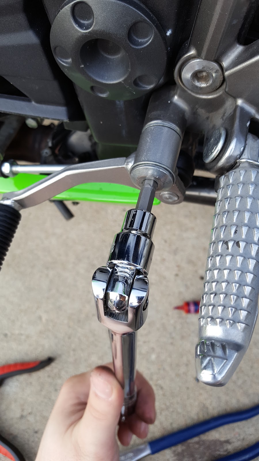 Czechmate Changing Shift Lever on 2013 Ninja 300 (EX300) (With Pictures)