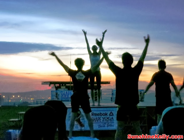 Yoga in the Sky, Yoga Rebel, Tara Stiles, Stratosphere, the roof, first avenue, bandar utama, yoga, fitness, lifestyle, Strala Yoga