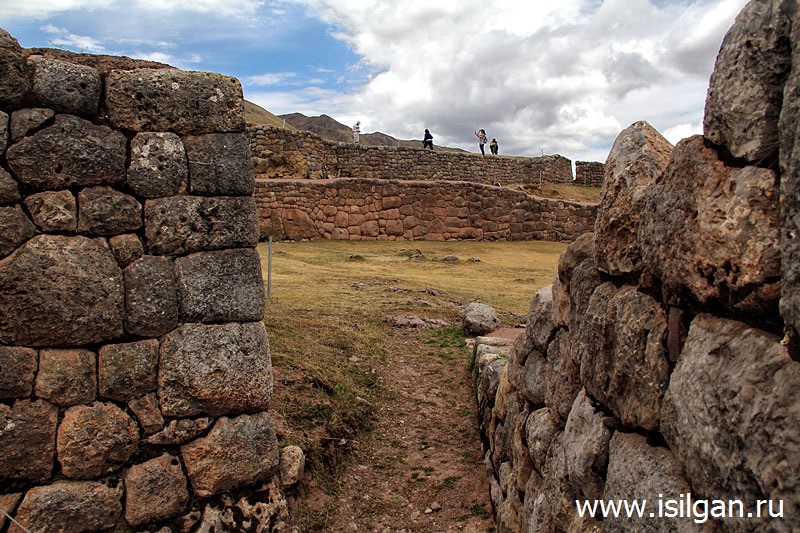 Пука-Пукара (Puca Pucara) Пука-Пукара (Puca Pucara). Священная Долина Инков. Перу