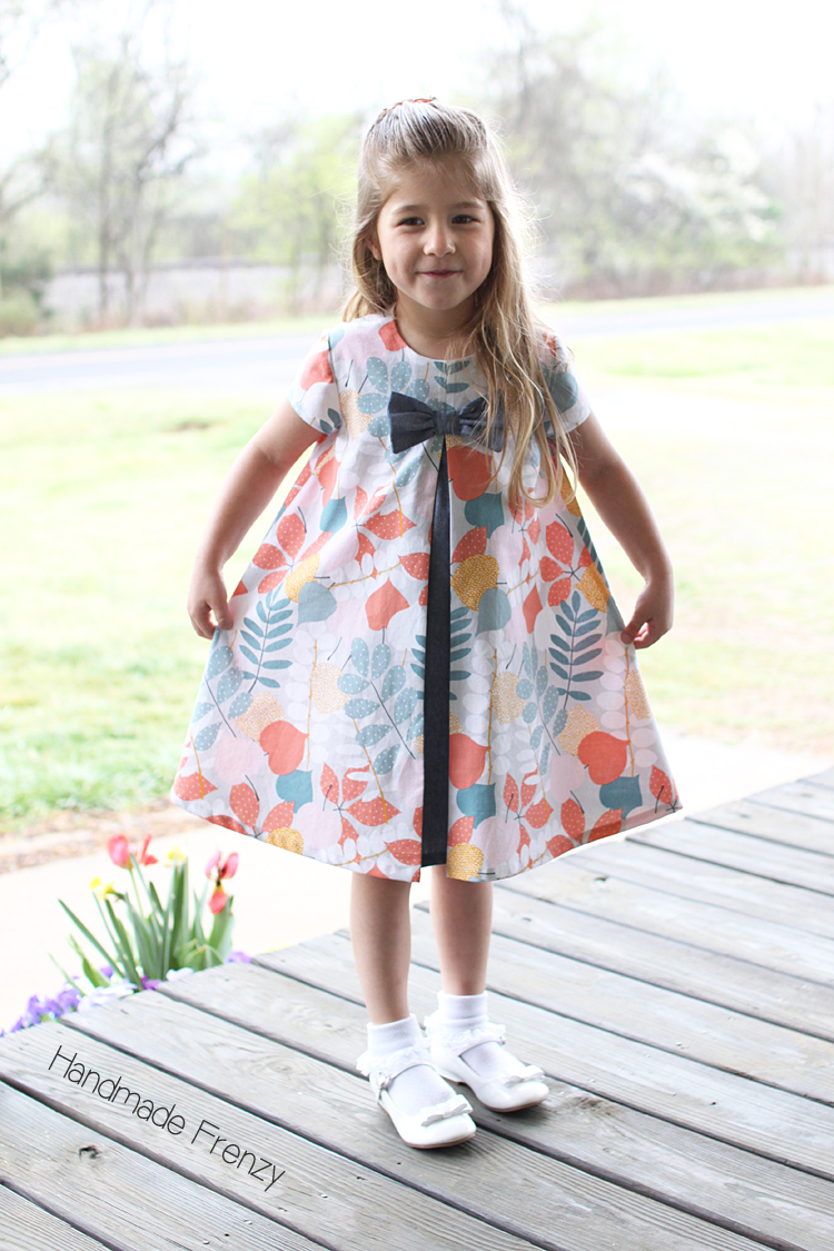 Eleena Dress for Easter // Sewing For Girls 