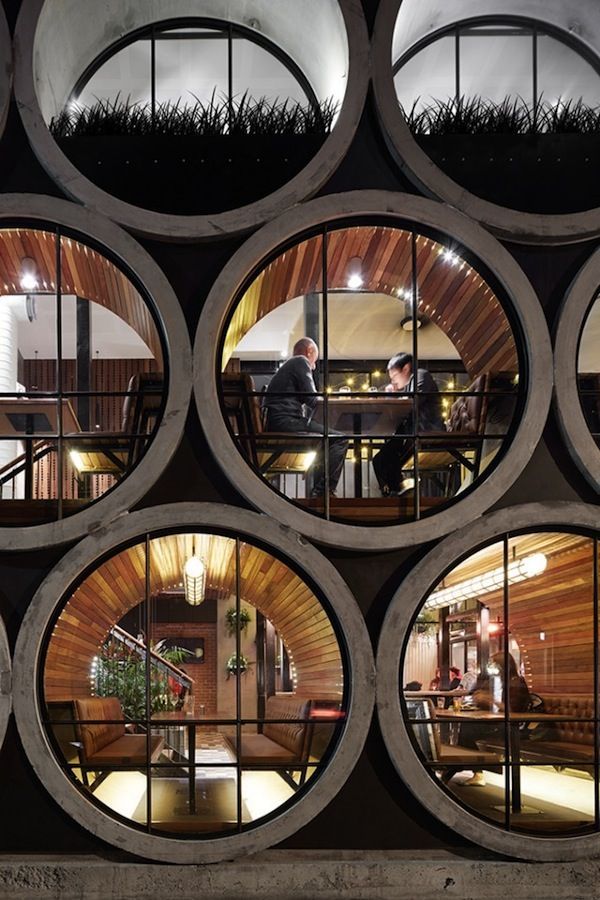 super snaps A Cool Hotel Bar Built Using Gigantic Concrete Tubes