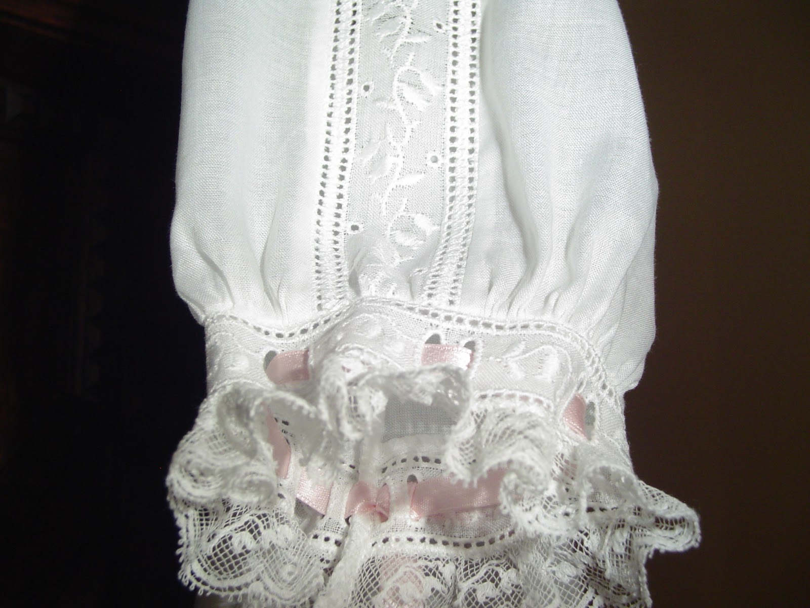 MidnightOilSmockers: Christening Gown Show and Share