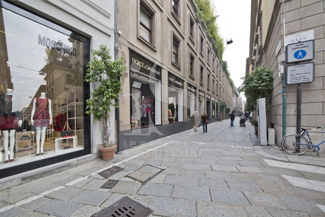 Milano immobili commerciali retail Immobiliare Santalfredo immobili commerciali, show room in locazione a Milano