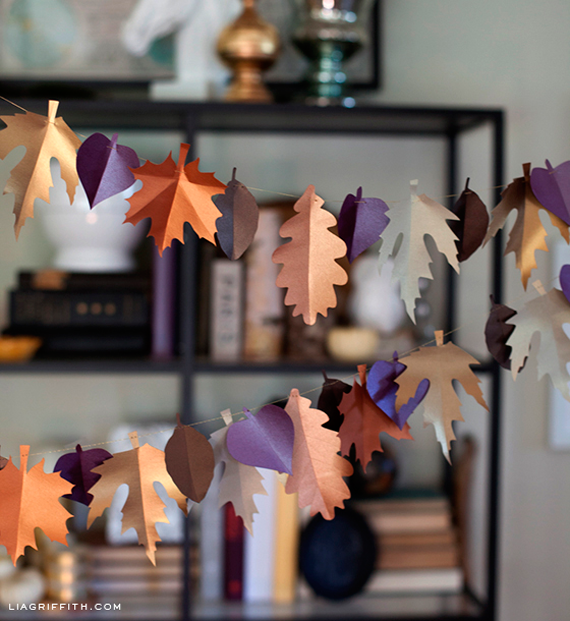 hojas secas de cartulina