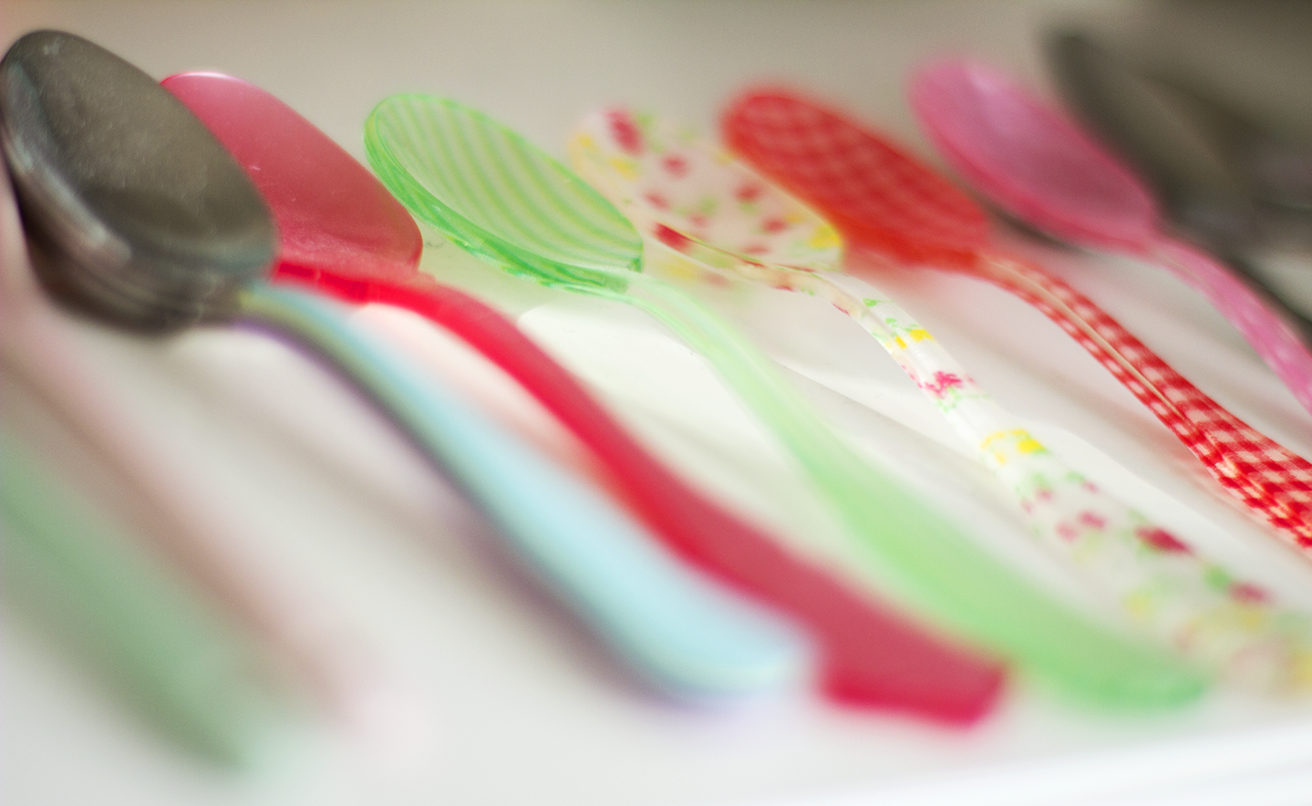 cucharas de colores