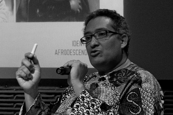 Antumi Toasijé: Historiador, africólogo, artista