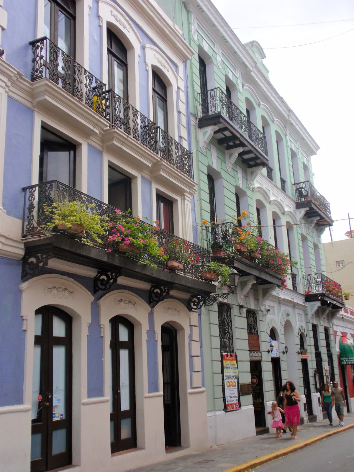 Abby Explores Sights and Architecture in Old San Juan, Puerto Rico