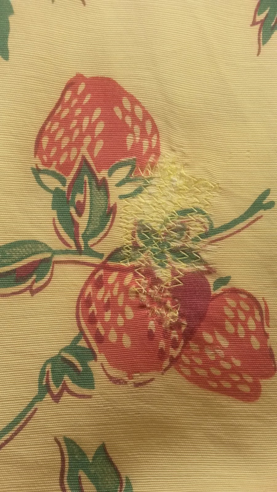 Emerald's Thread: Fixing a 1940s Strawberry Print Dress