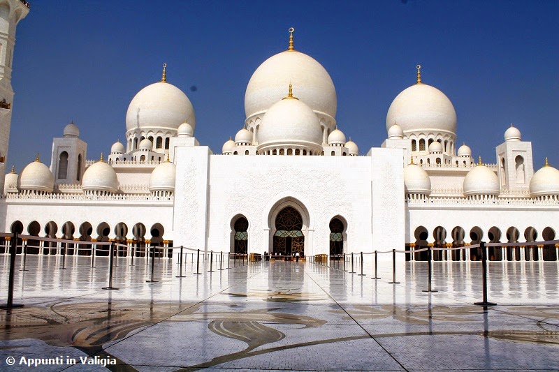 cosa-vedere-abu-dhabi-grand-mosque