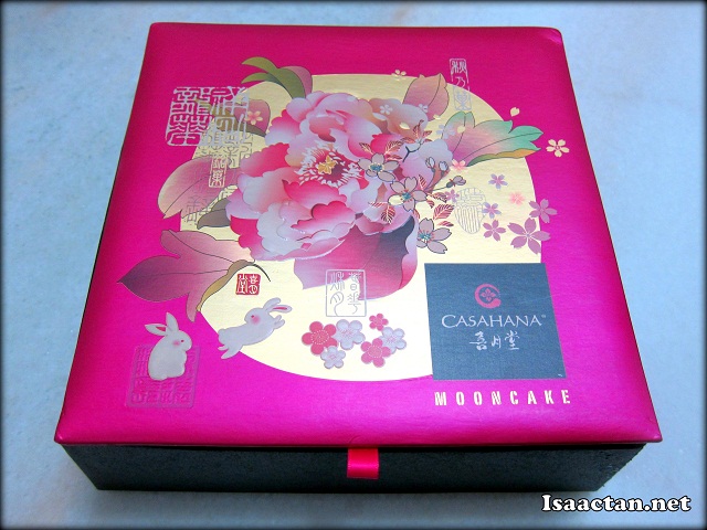 Bright purplish pink mooncake box, bearing the Casahana Logo