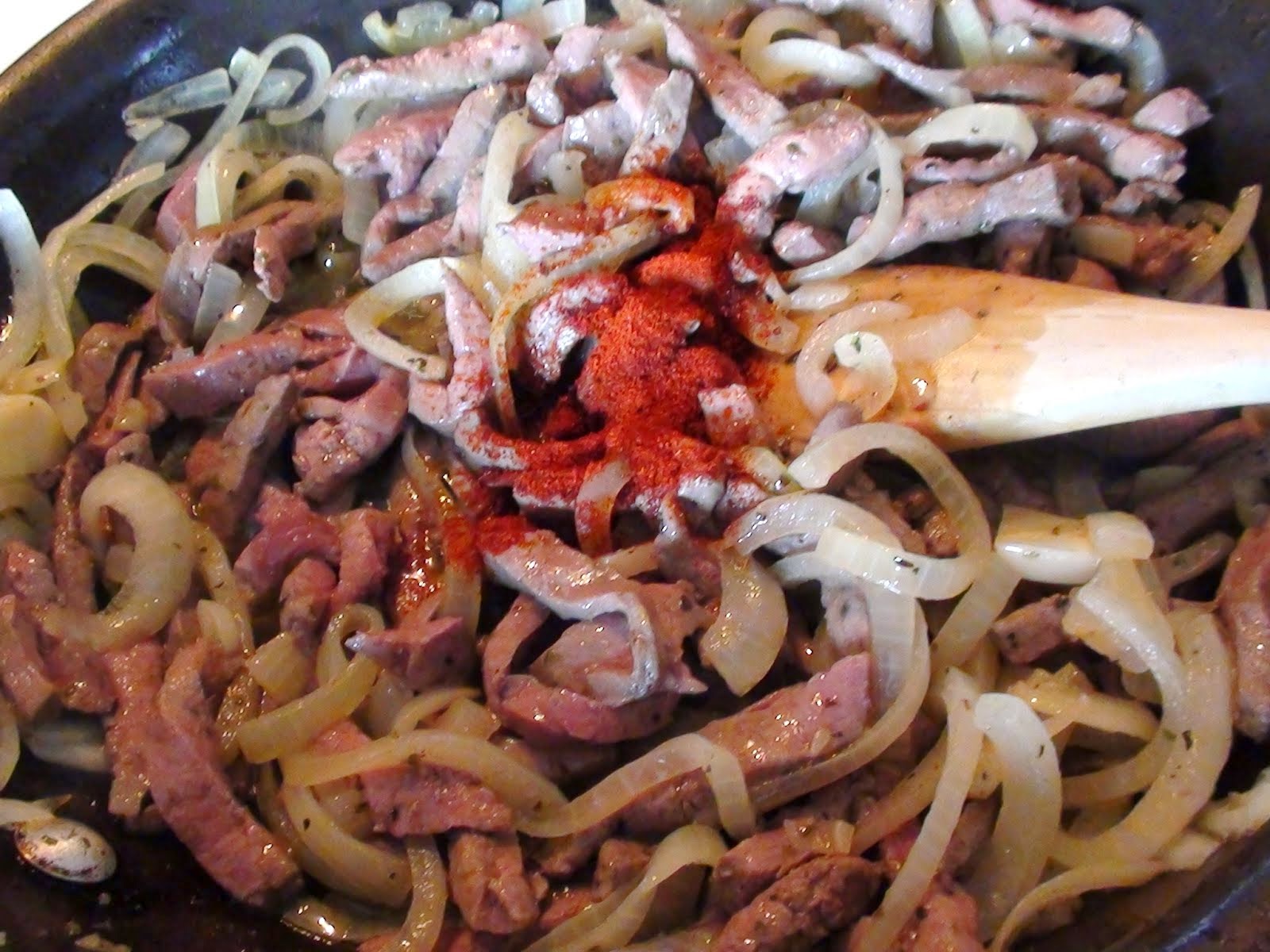 zsuzsa is in the kitchen SAUTÉED LIVER STRIPS VÖRÖSBOROS RESZTELT MÁJ