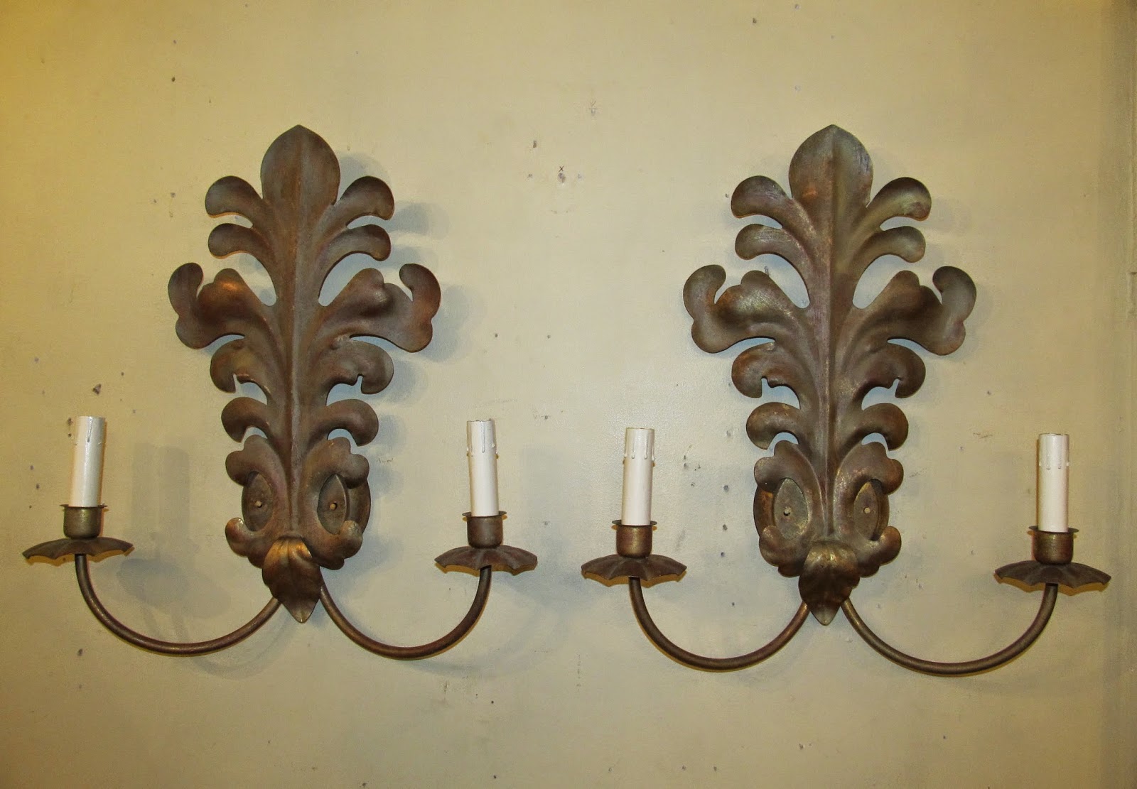 Era Antiques: Pair of Vintage Gilt Metal Acanthus Leaf Designed