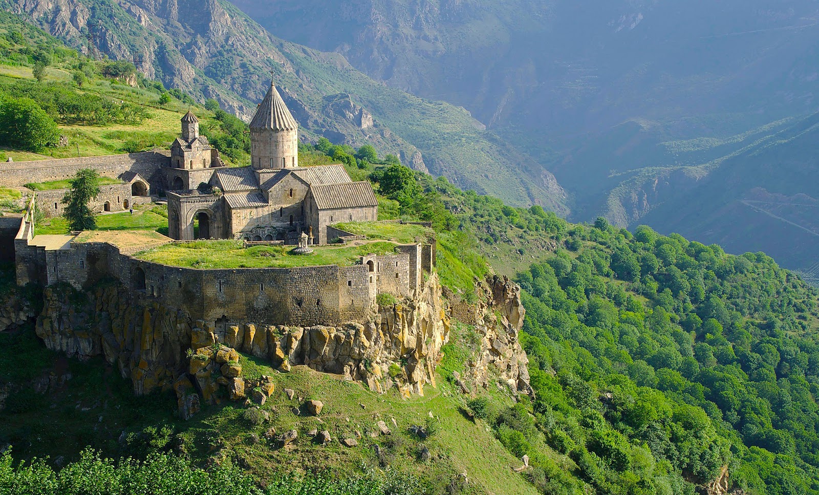 Самые красивые места в армении