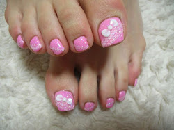 nail amazing toes palm trees