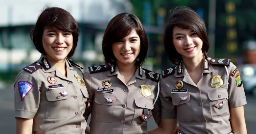 Tafsir Mimpi Lengkap Tentang Polisi Menurut Primbon Java Pandangan Islam Serta Angka Main Dalam Togel