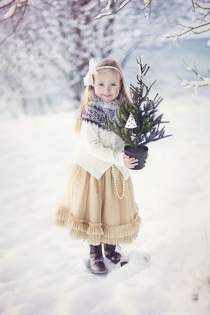 10 Christmas Color Schemes  Christmas Decoration Ideas  Home Chic