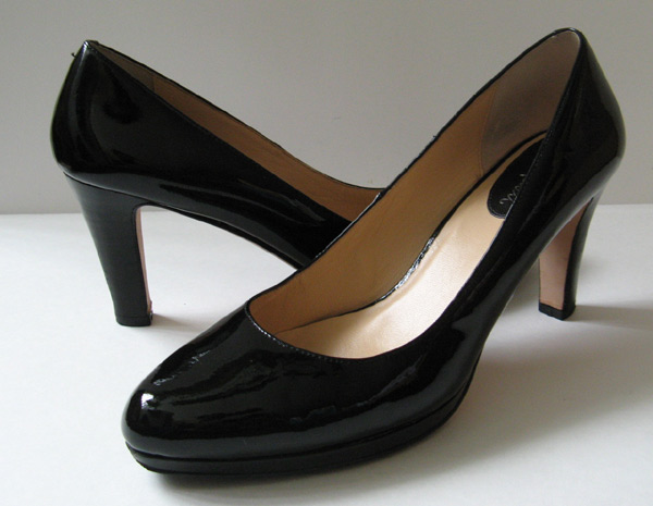cole haan black patent leather pumps
