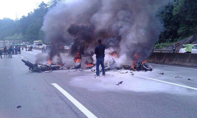 motorcycle-accident-burning-on-the-highway