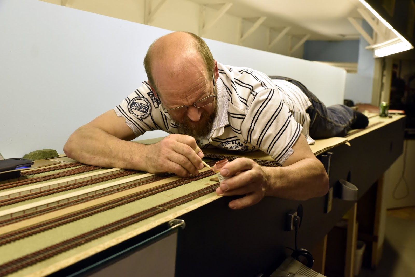 Sydvestjydsk - Modeljernbaneklub. Ølgod.: Grundlovsdag med rust