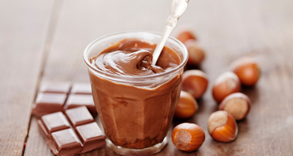 Surprise Your Kids With This Natural Homemade Nutella