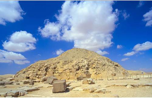 Pirâmide de Unas em Saqqara