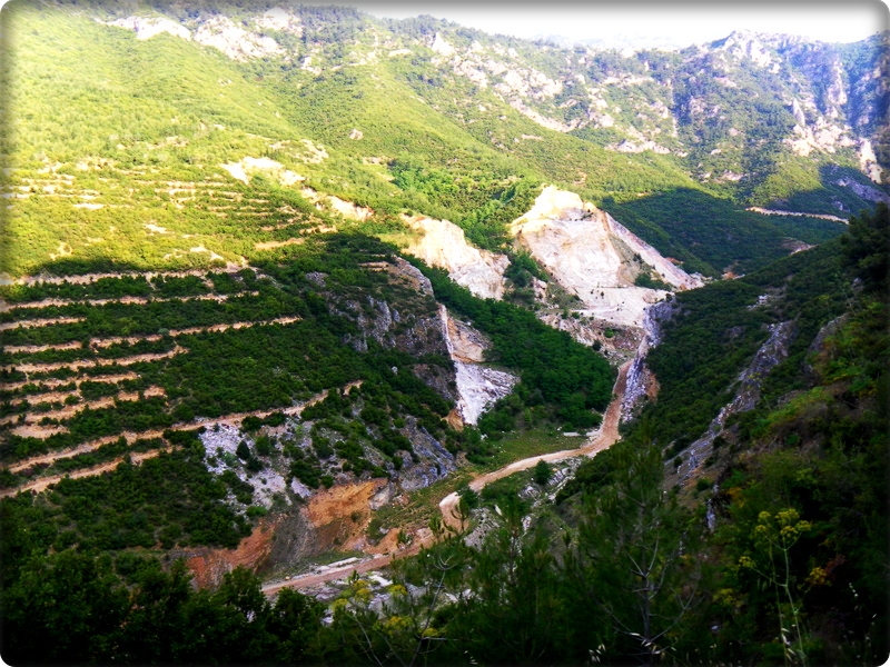 Yüksek yüksek tepelere ev kurmasınlar hakkaten! gerberaa