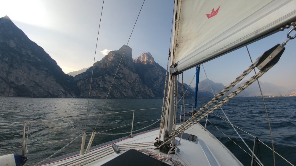 Sailing on the Lago di Garda S/Y Dolphin Dance