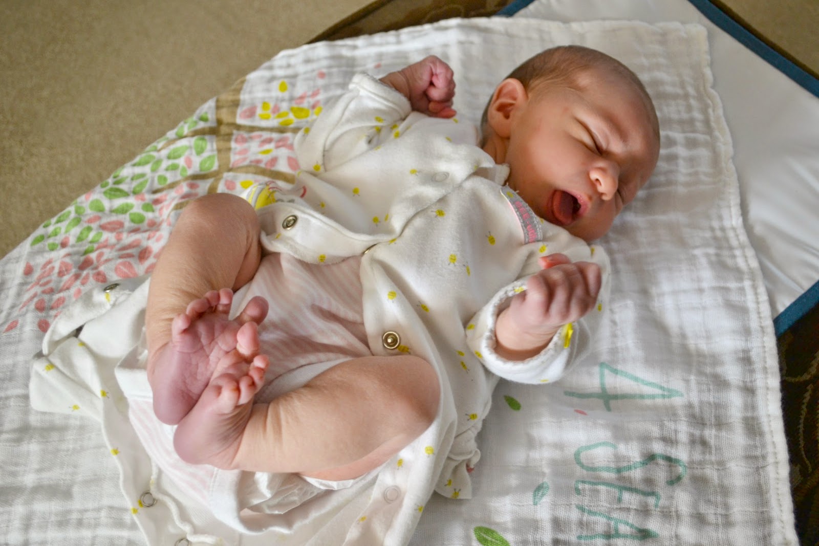 10 uses for muslin cloths Babymoov challenge Tin Box Traveller