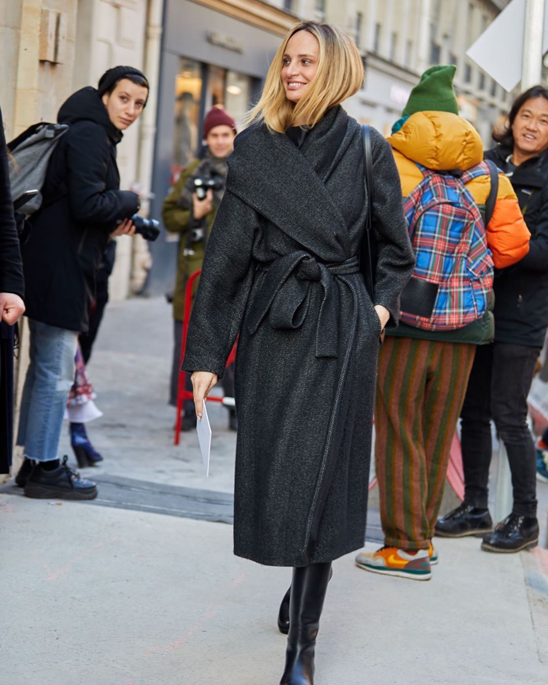 This It Girl Knows the Power of a Great Coat