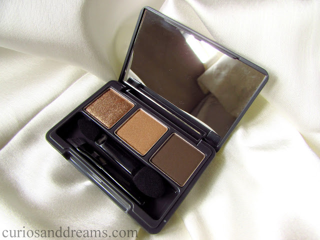 The Face Shop Triple Eyes eyeshadow review