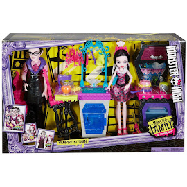 Monster High Draculaura Monster Family Doll