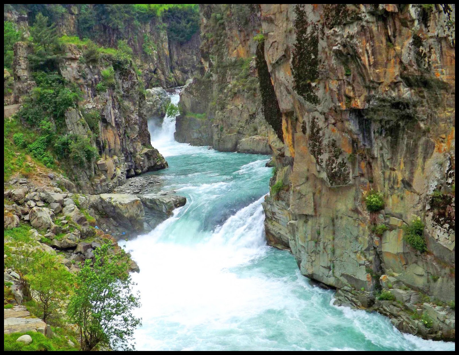 Aharbal,Jammu and Kashmir,India | Travel life journeys