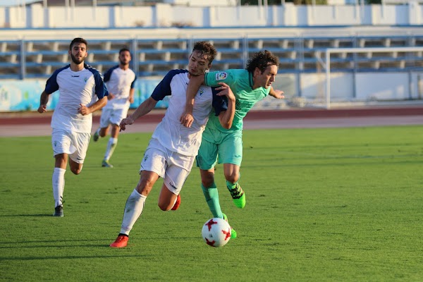 El Marbella FC cae ante el Granada (0-4)