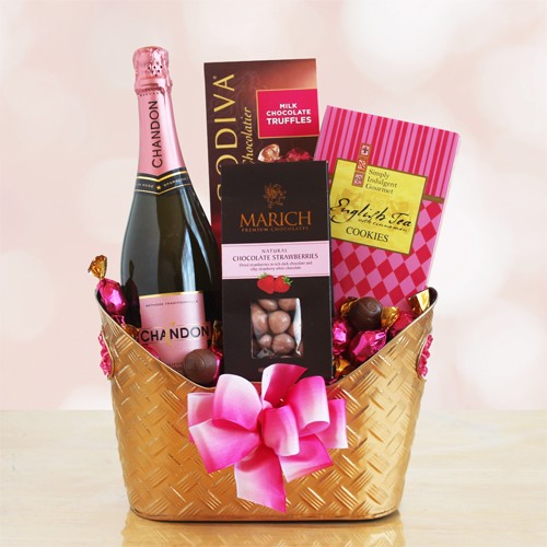 Kim's La Bella Baskets AFTER VALENTINE'S DAY SALE Sparkling Rose Gift