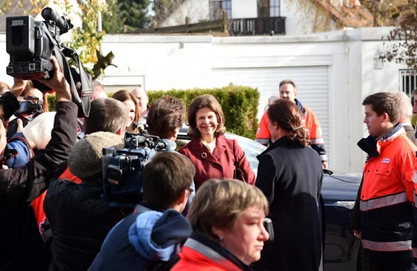 Queen Silvia of Sweden visited the Silviahemmet's Day Centre (German: Tagesstaette der Malteser fuer Menschen in der Fruehphase der Demenz)