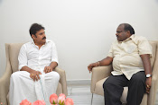 Ex Karnataka CM meets PawanKalyan-thumbnail-4